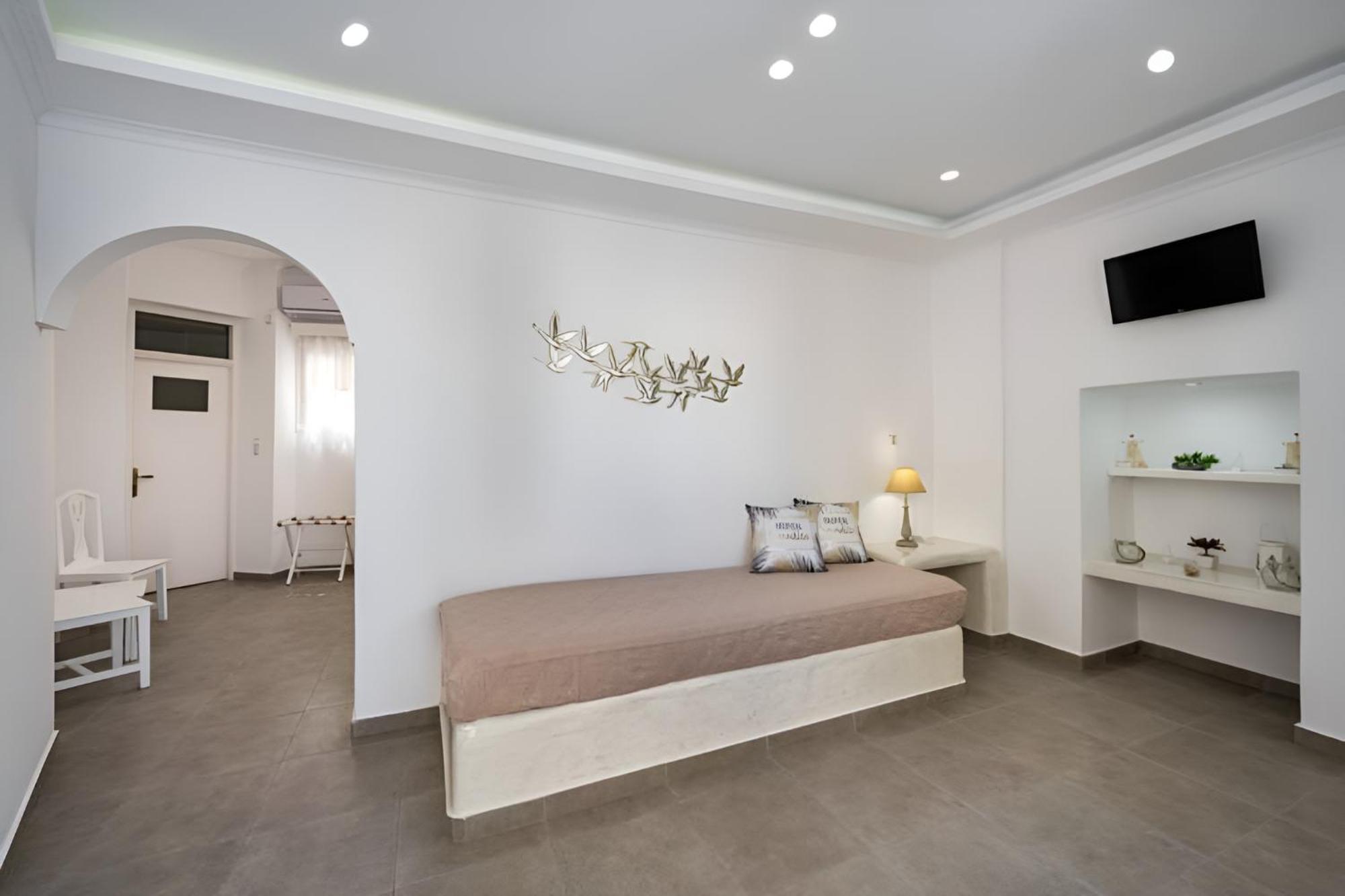 Vinas Place City Center Тира Экстерьер фото