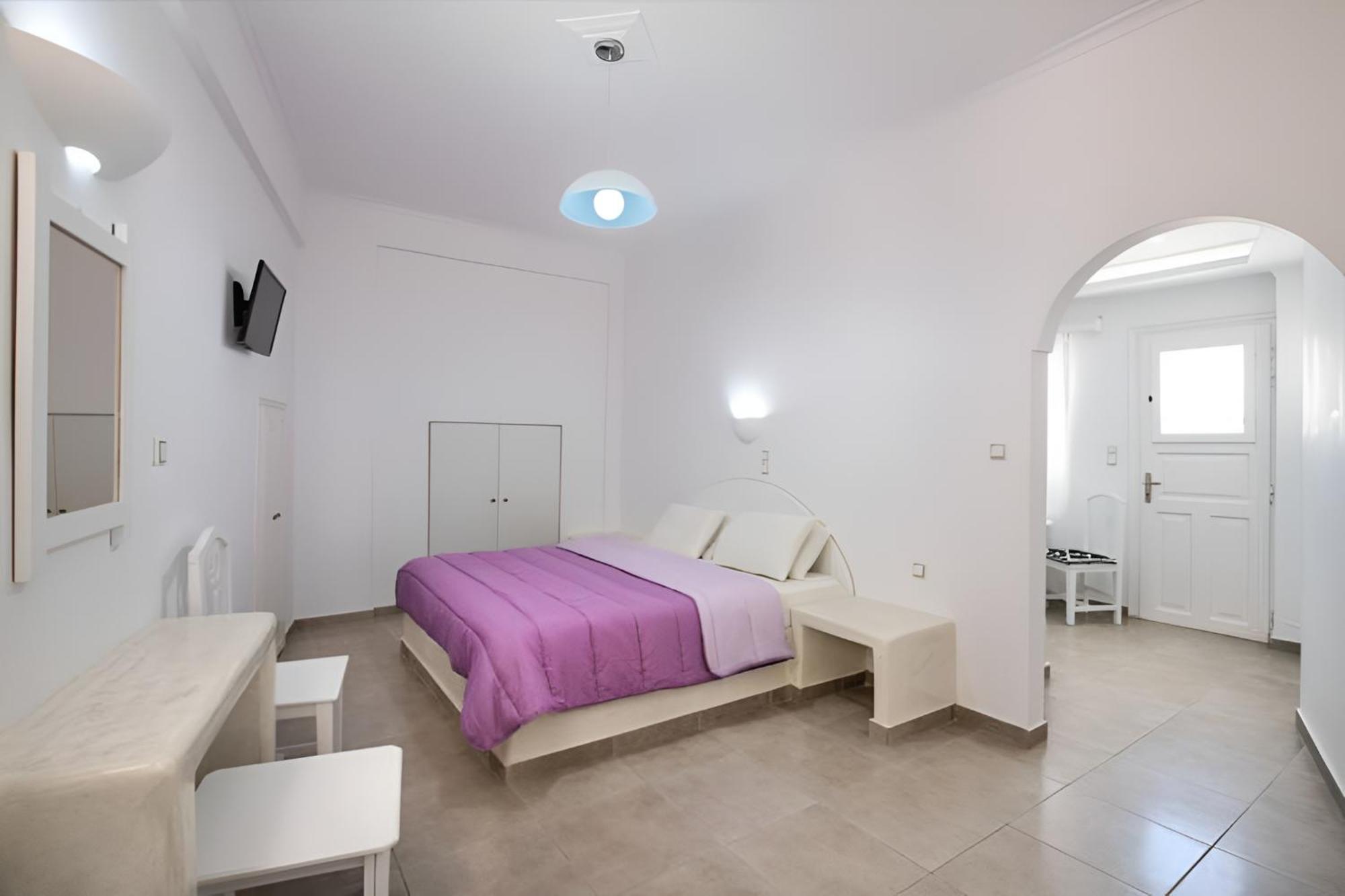 Vinas Place City Center Тира Экстерьер фото