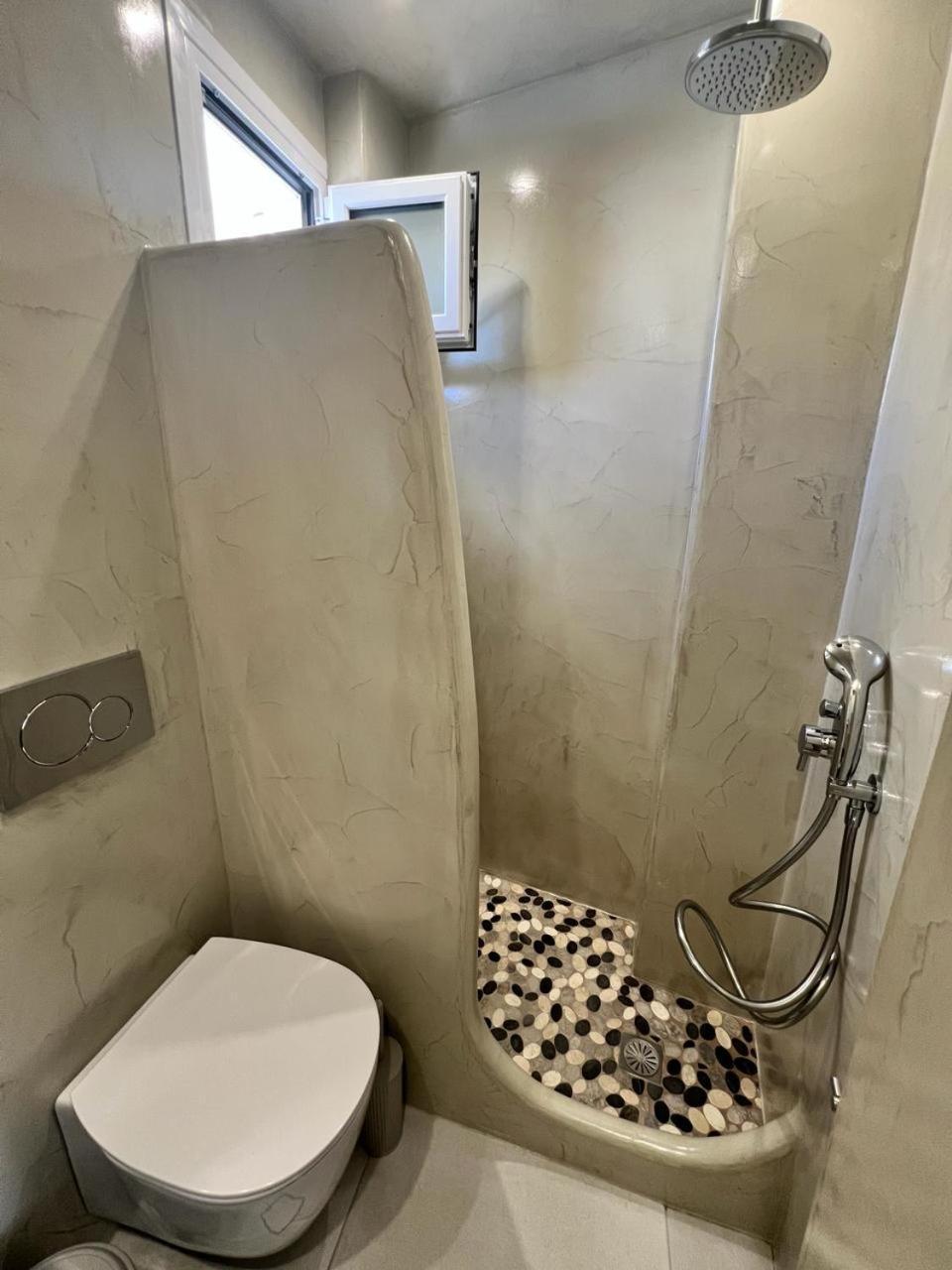 Vinas Place City Center Тира Экстерьер фото