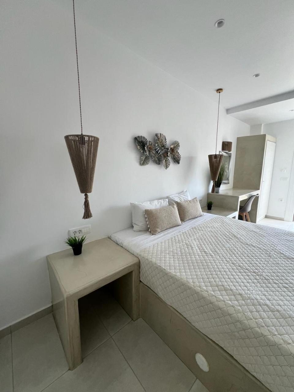 Vinas Place City Center Тира Экстерьер фото